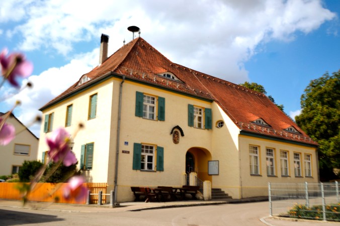Die Alte Schule Irgertsheim (Foto: D. Wittmann)